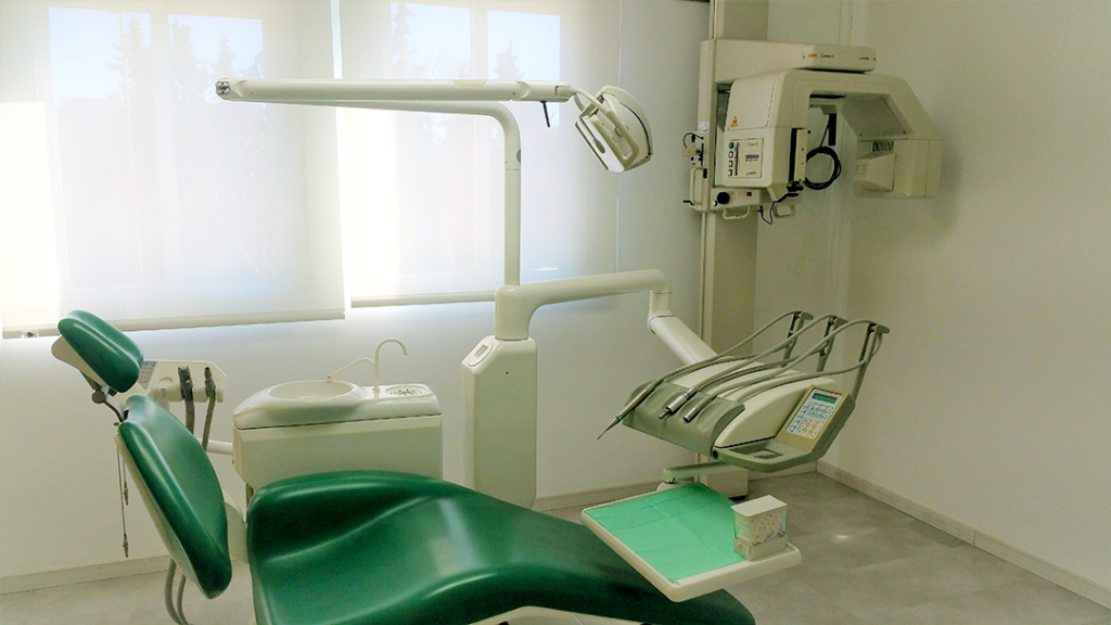 instrumentos dentista consulta