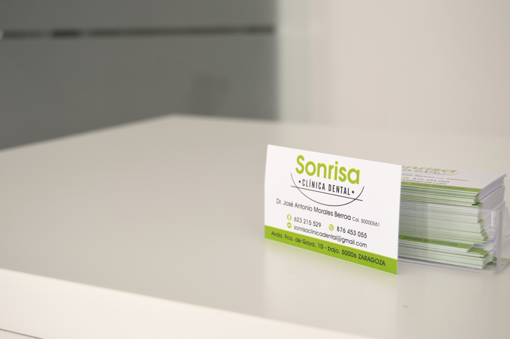 tarjeta visita clinica dental zaragoza